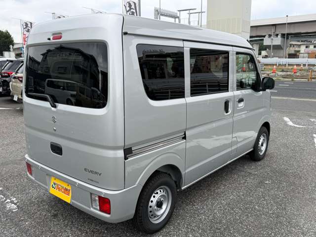 Suzuki Every 9
