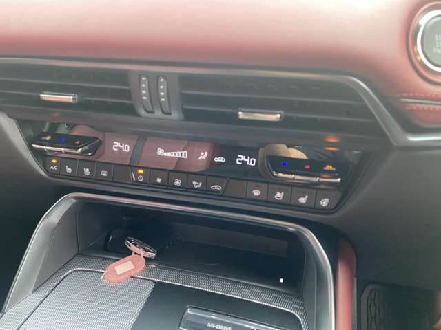 Mazda CX-60 8