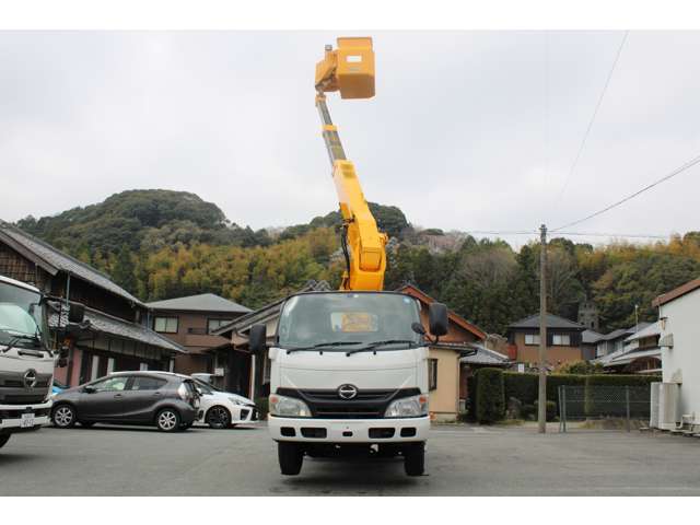 Hino Dutro 2