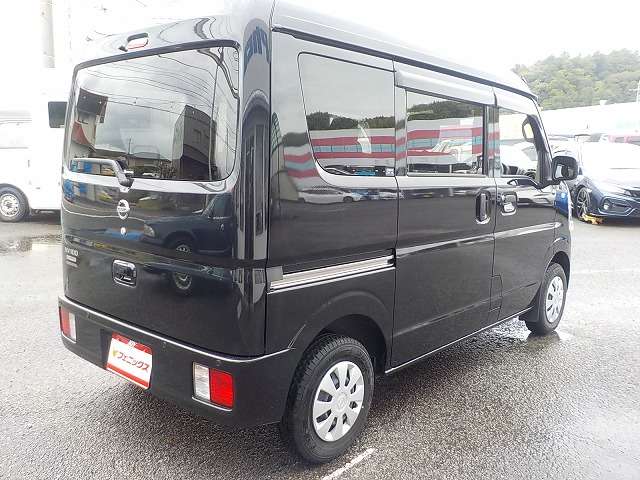 Nissan NV100 Clipper 8
