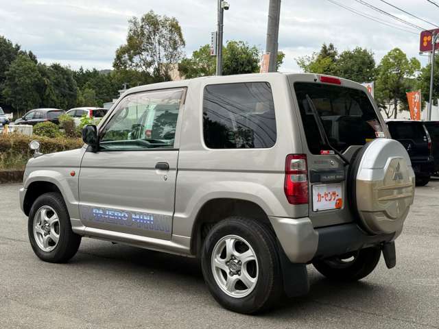 Mitsubishi Pajero Mini 4