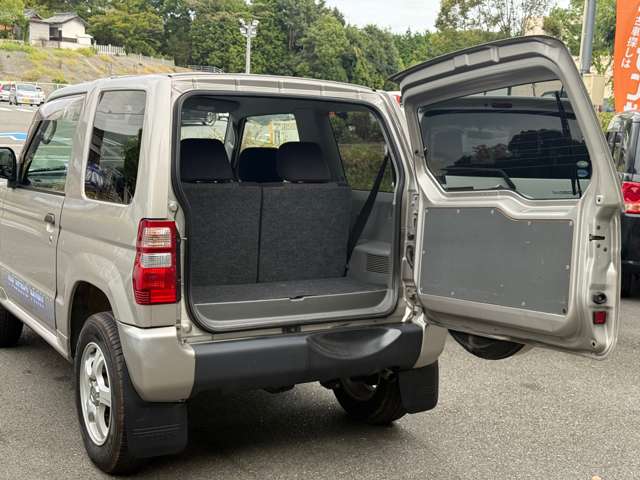 Mitsubishi Pajero Mini 7