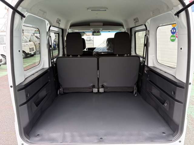Daihatsu Atrai 11