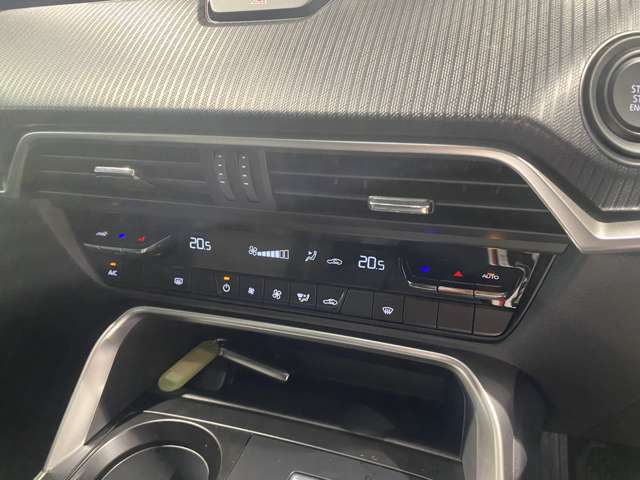 Mazda CX-60 8