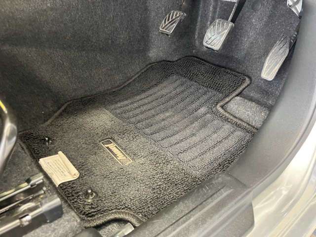 Suzuki Jimny 9