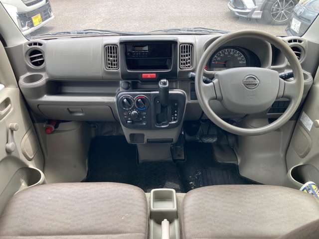 Nissan NV100 Clipper 6