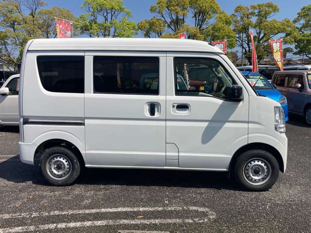 Mitsubishi Minicab Van 5