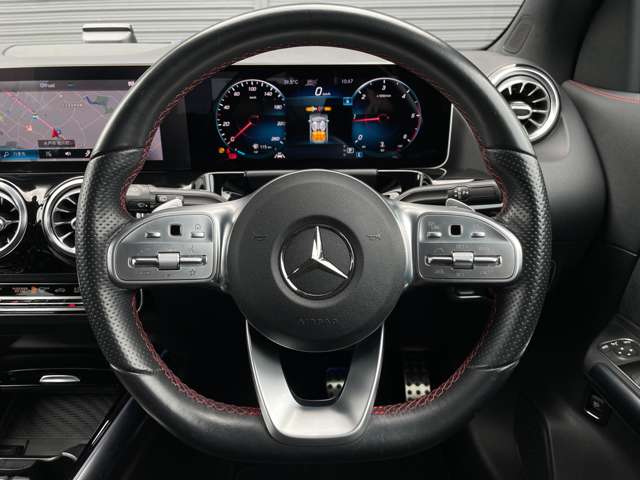 Mercedes-Benz GLA-Class 8