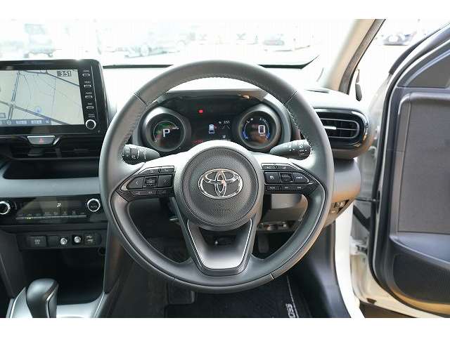 Toyota Yaris Cross 4