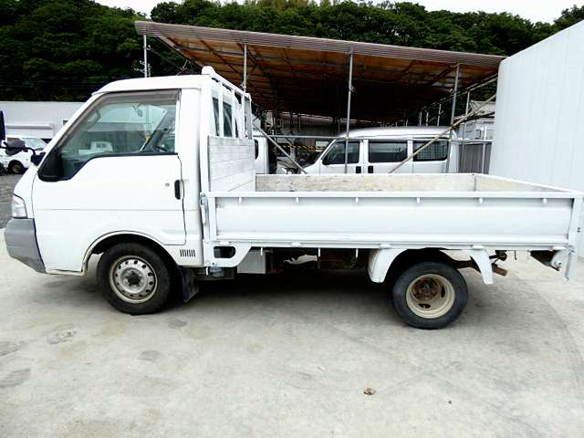 Mazda Bongo Truck 11