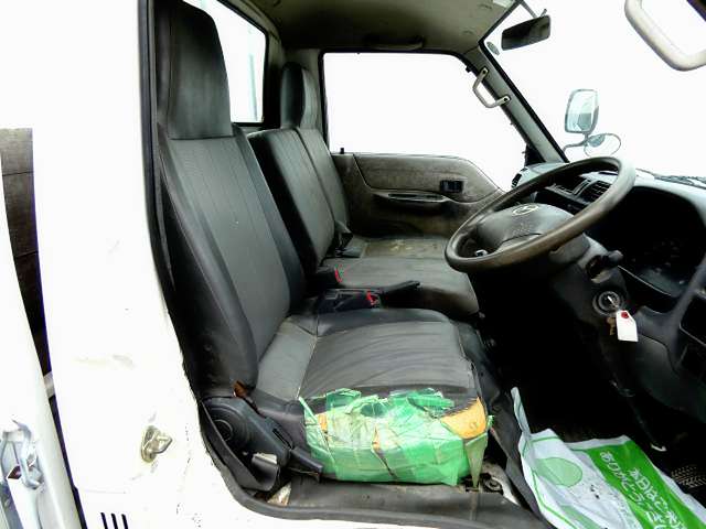 Mazda Bongo Truck 5