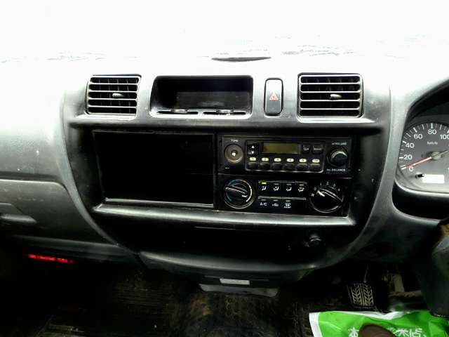 Mazda Bongo Truck 10