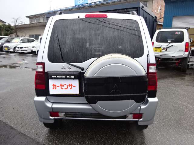 Mitsubishi Pajero Mini 10