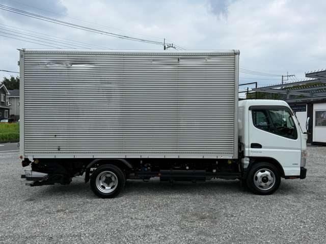 Mitsubishi Fuso Canter 4