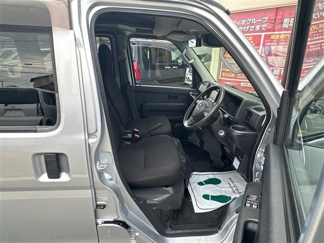 Toyota Pixis Van 9