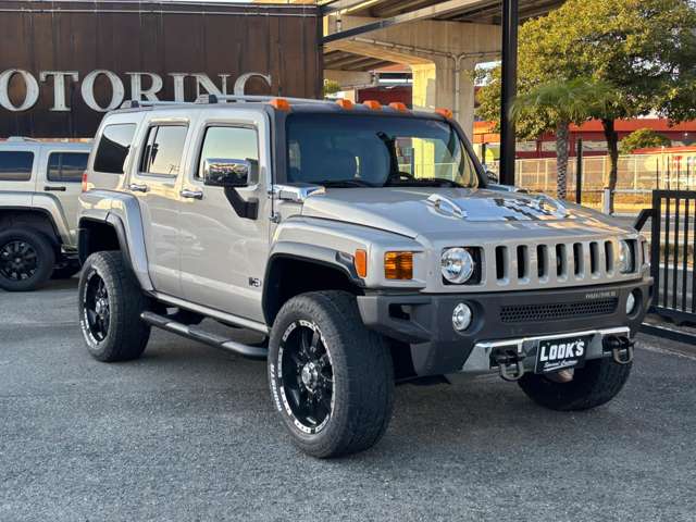 Hummer H3 4