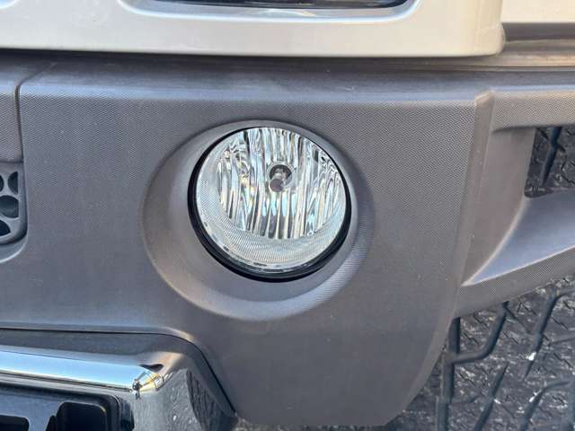 Hummer H3 9