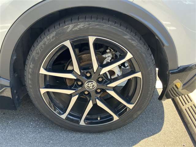 Toyota C-HR 12