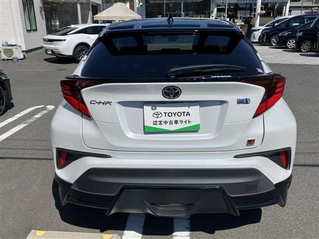 Toyota C-HR 10