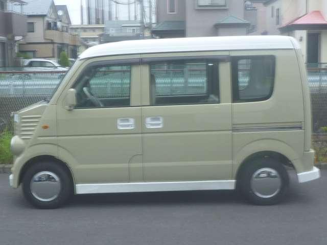 Suzuki Every 8