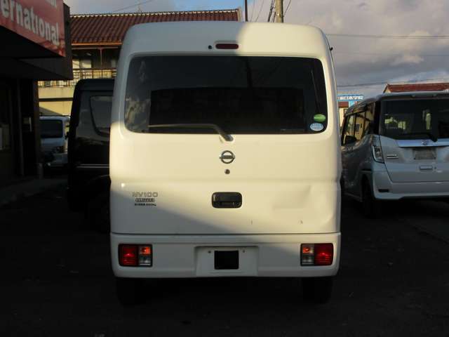 Nissan NV100 Clipper 9