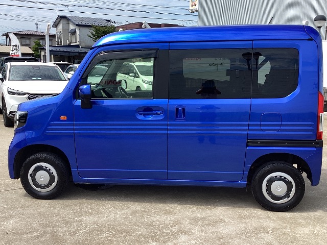 Honda N-VAN 8
