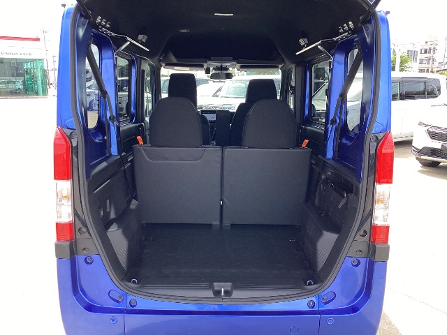 Honda N-VAN 9