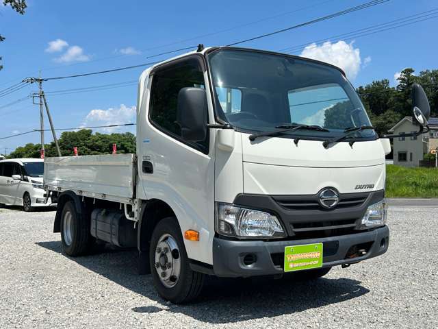 Hino Dutro 3