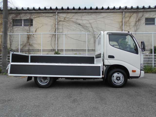 Hino Dutro 5