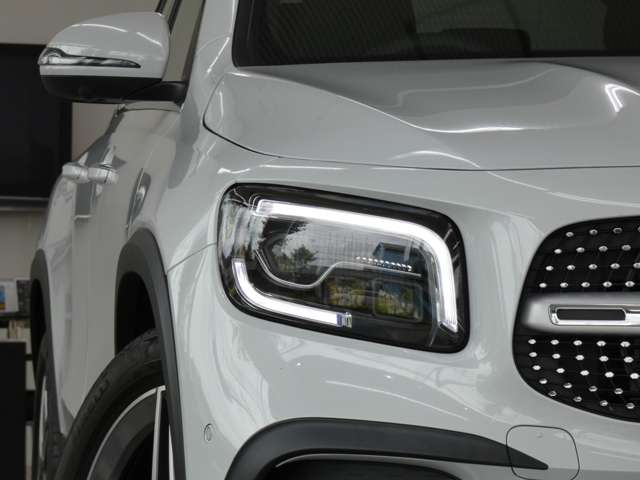 Mercedes-Benz GLB 5