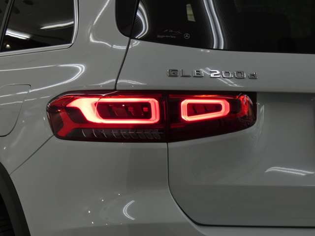 Mercedes-Benz GLB 6