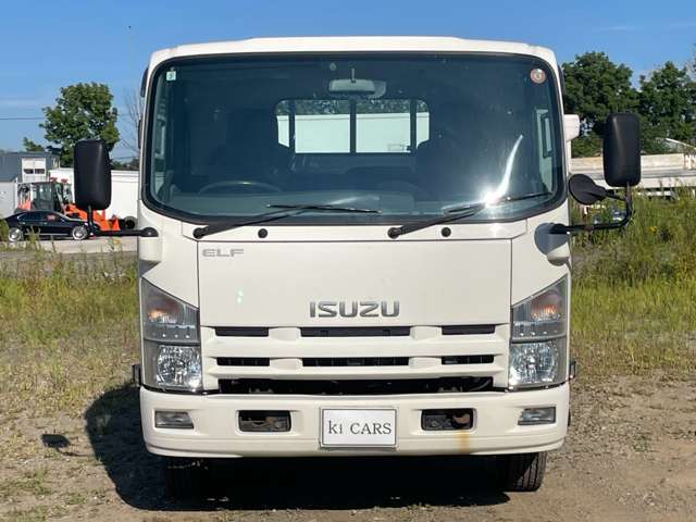 Isuzu Elf 4