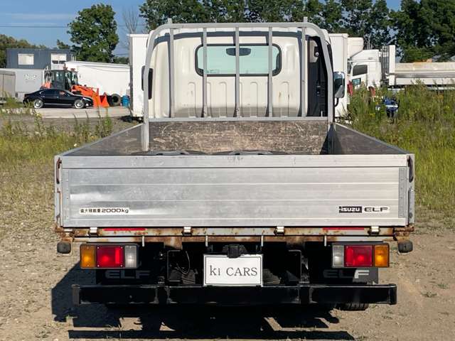 Isuzu Elf 8