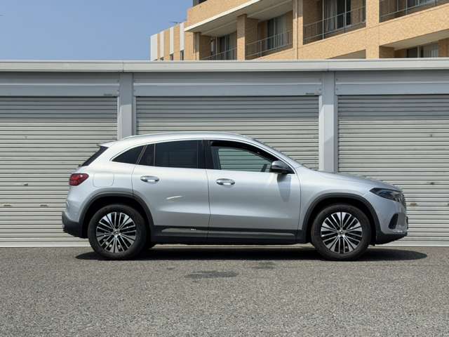 Mercedes-Benz EQA 10