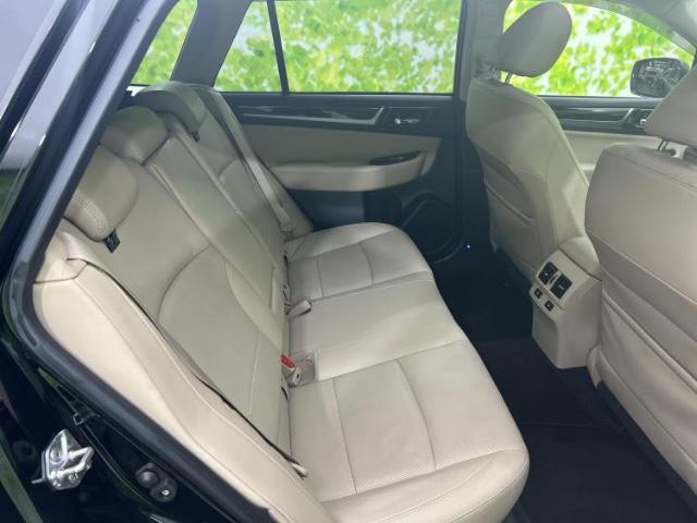 Subaru Legacy Outback 7