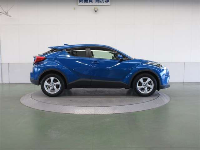 Toyota C-HR 10