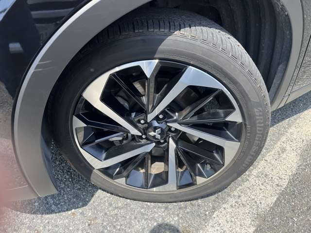 Mitsubishi Outlander 2