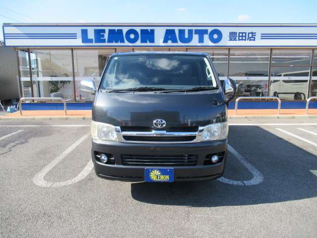 Toyota Regius Ace 7