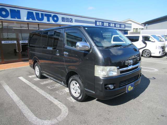 Toyota Regius Ace 8