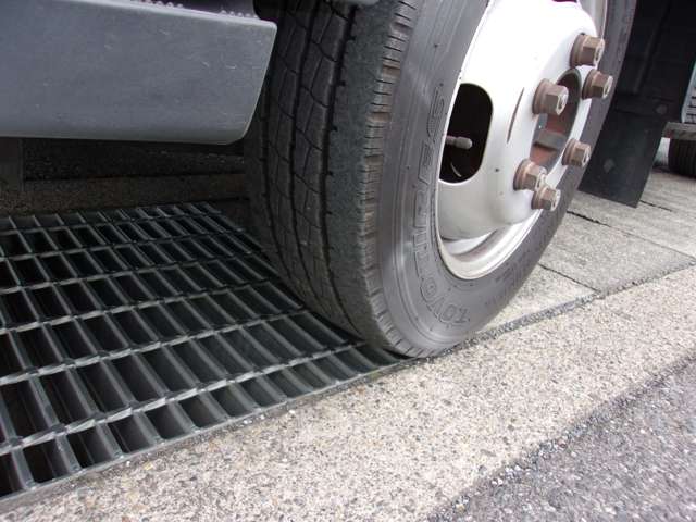 Mitsubishi Fuso Canter 10