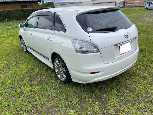 Toyota Mark X ZiO 4
