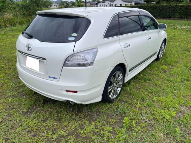 Toyota Mark X ZiO 6