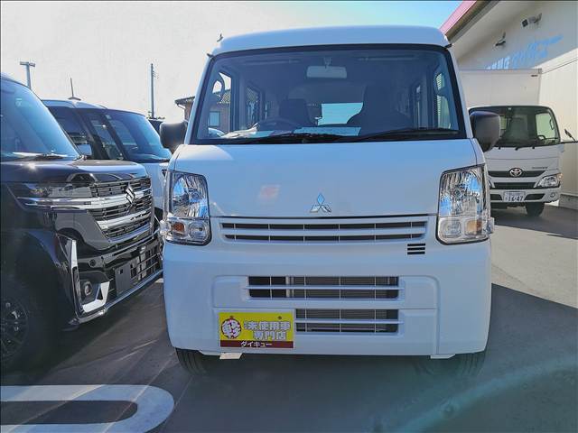 Mitsubishi Minicab Van 3