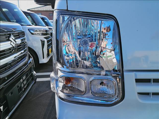 Mitsubishi Minicab Van 4