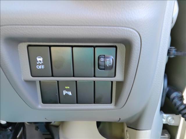Mitsubishi Minicab Van 14