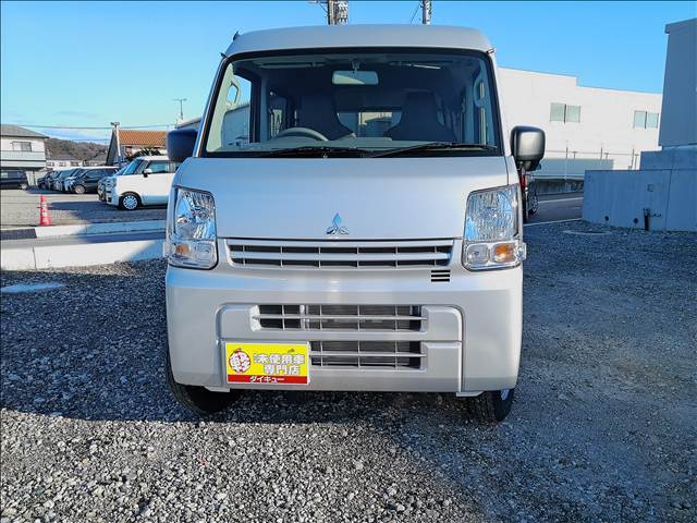 Mitsubishi Minicab Van 5