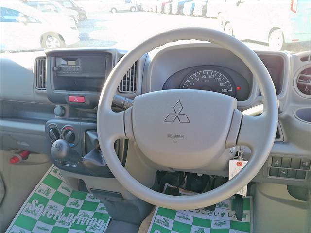 Mitsubishi Minicab Van 11