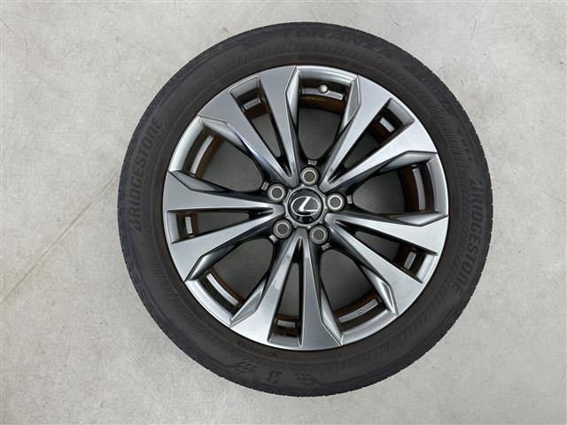 Lexus UX 4