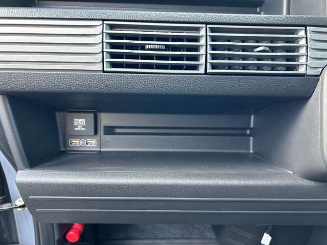 Honda N-VAN 11