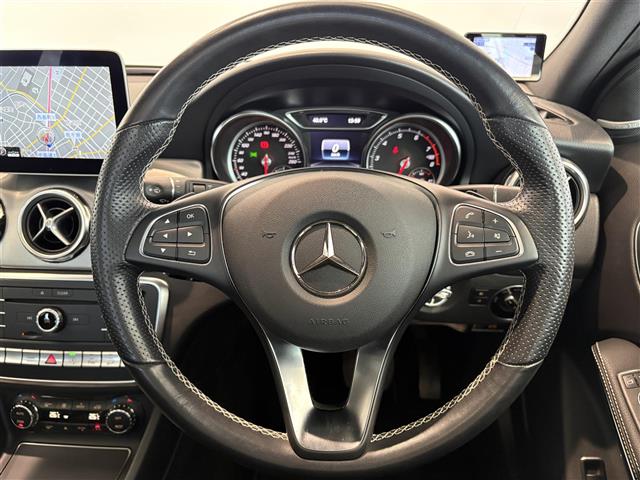 Mercedes-Benz GLA-Class 8